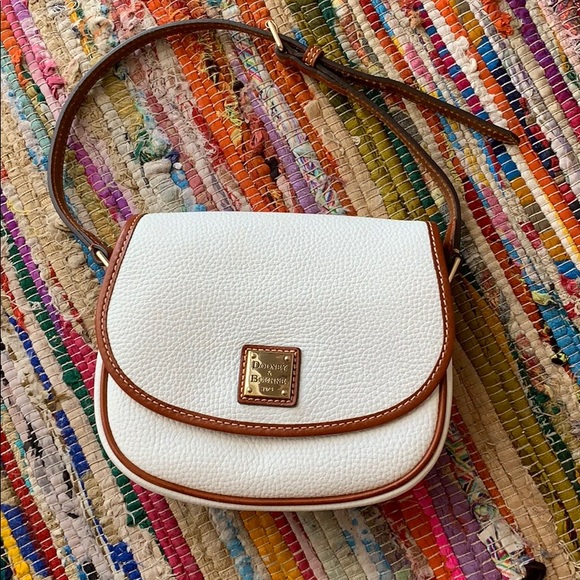 Dooney & Bourke White and tan purse. - Picture 6 of 8